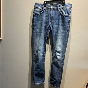 Nudie Jeans Slim Fit in Faded Blue